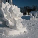 Снежные скульптуры. Цветок
