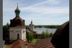 Башни и купола монастыря в Кириллове