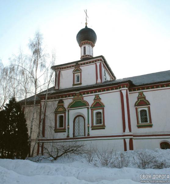 Троицкий собор Ново-Голутвина монастыря